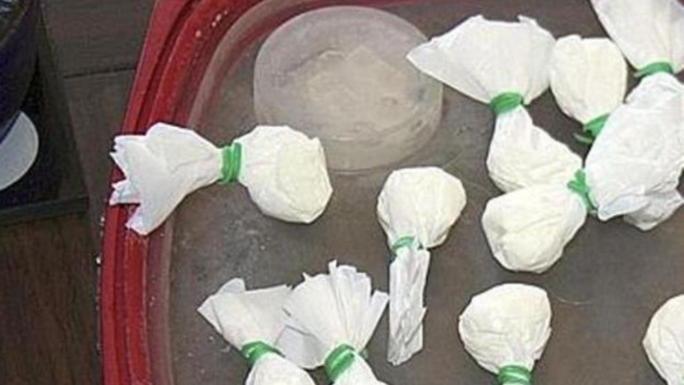 Parte de la droga que fue secuestrada por los investigadores policiales.