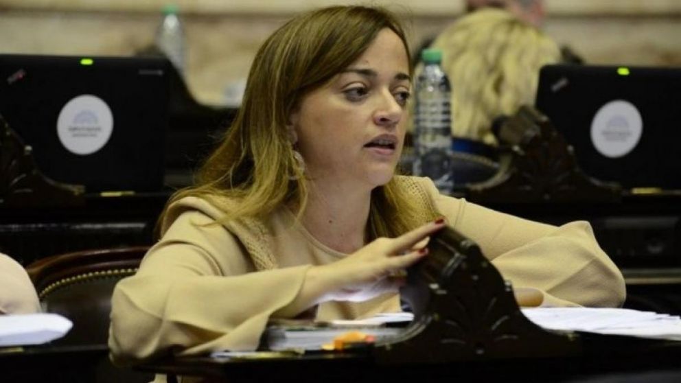 Es hija del también diputado Leopoldo Moreau.
