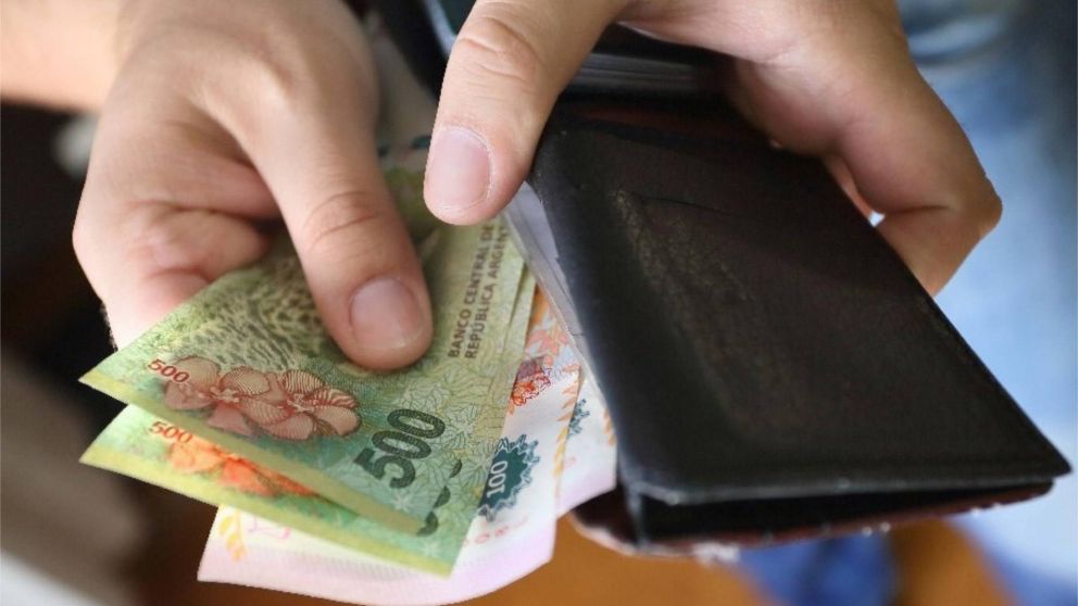 Los salarios aumentaron un 3,9% en noviembre y superaron la inflación de ese mes.