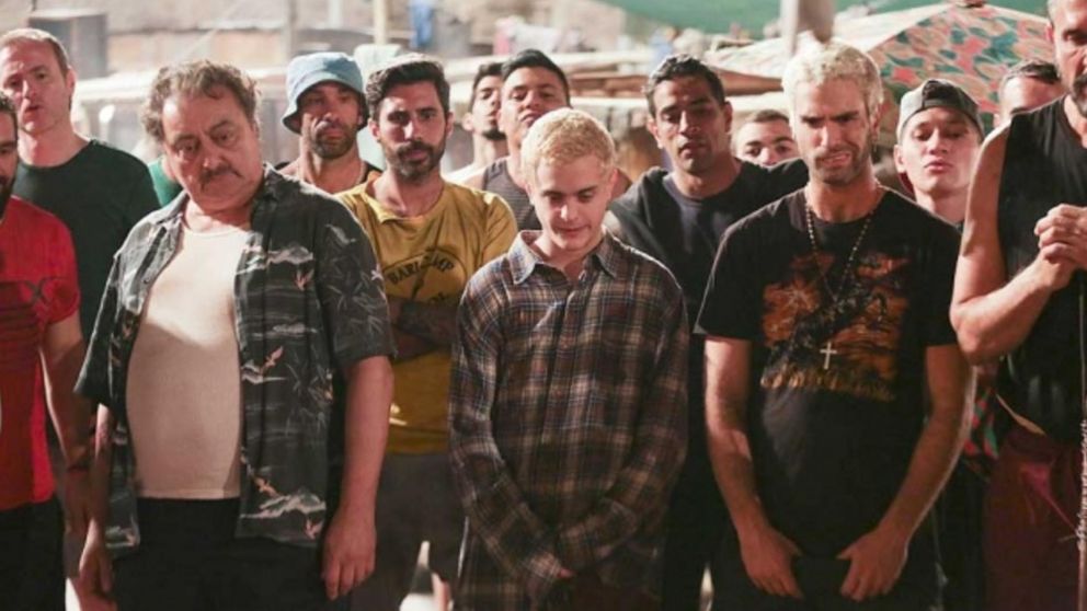 "El Marginal 4": la escena "robada" de "Los Simuladores" que es furor en las redes.