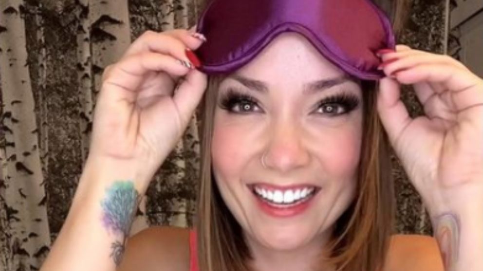 Nikole Mitchell dejó su vida católica para ser stripper