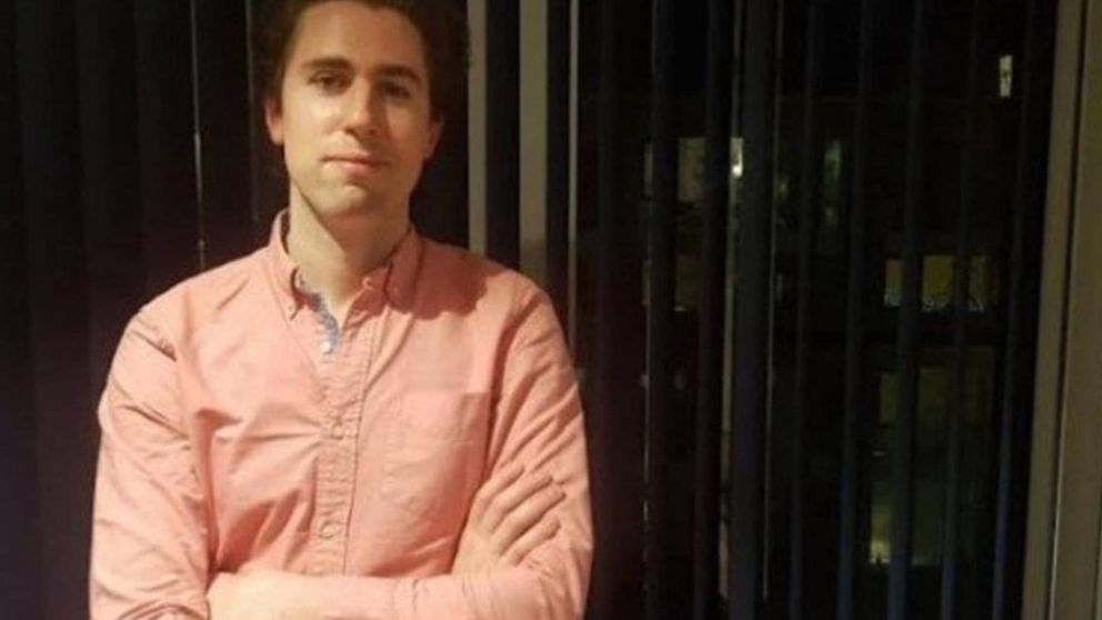 Así joven reveló cómo gana 200 dólares al día sin hacer nada ni tener conocimientos.