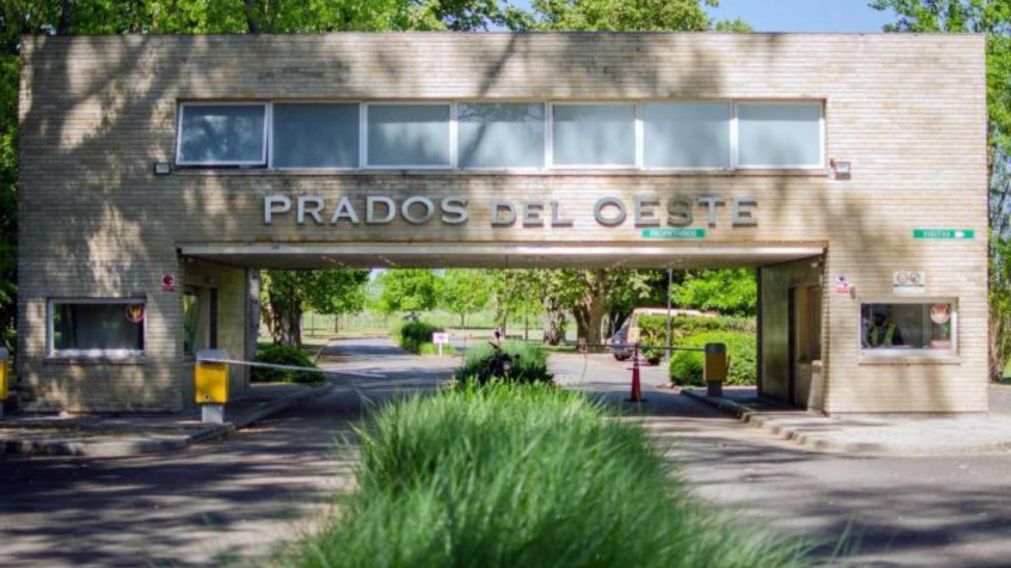 El asalto sucedió en este complejo de viviendas, ubicado en el oeste del Gran Buenos Aires.