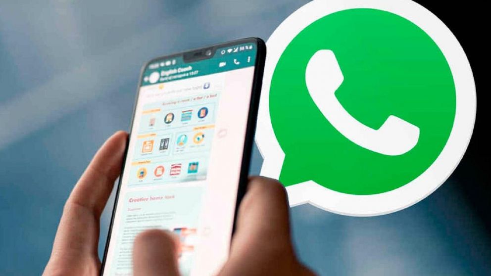 WhatsApp mostrará dos nuevas pestañas que facilitan la búsqueda rápida de los medios que desea compartir con sus contactos o actualizaciones de estado.