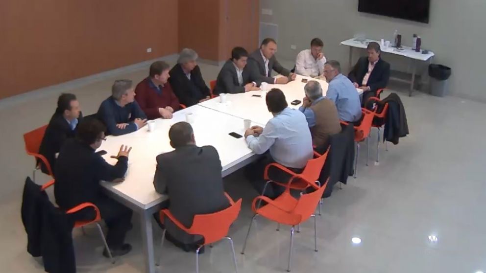El famoso encuentro se realizó el 15 de junio de 2017 en la sede porteña del Banco Provincia.
