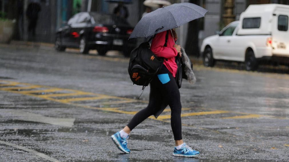 El tiempo comenzar� a mostrar cambios en distintos puntos del pa�s y con sectores bajo vigilancia meteorol�gica. 
