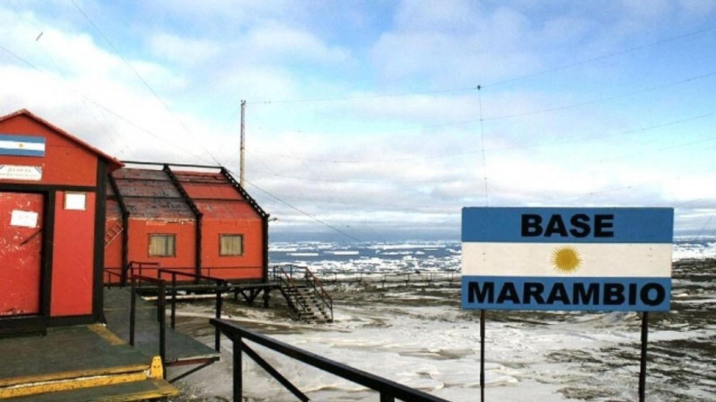 La base Marambio es la principal estación científica y militar de la Argentina en Antártida.