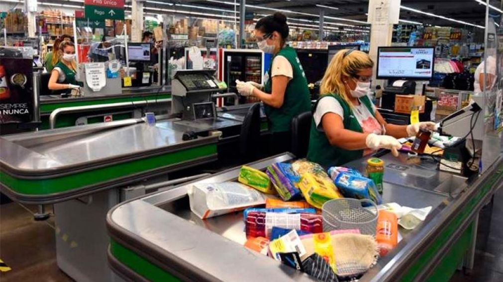 El inicio del di�logo llega luego de haber recibido el visto bueno de parte de los representantes de la C�mara Argentina de Comercio.