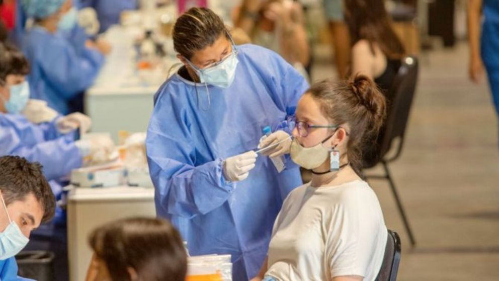 Ómicron: ¿Cuáles son las 6 medidas recomendados para evitar contraer el Covid? (imagen ilustrativa).