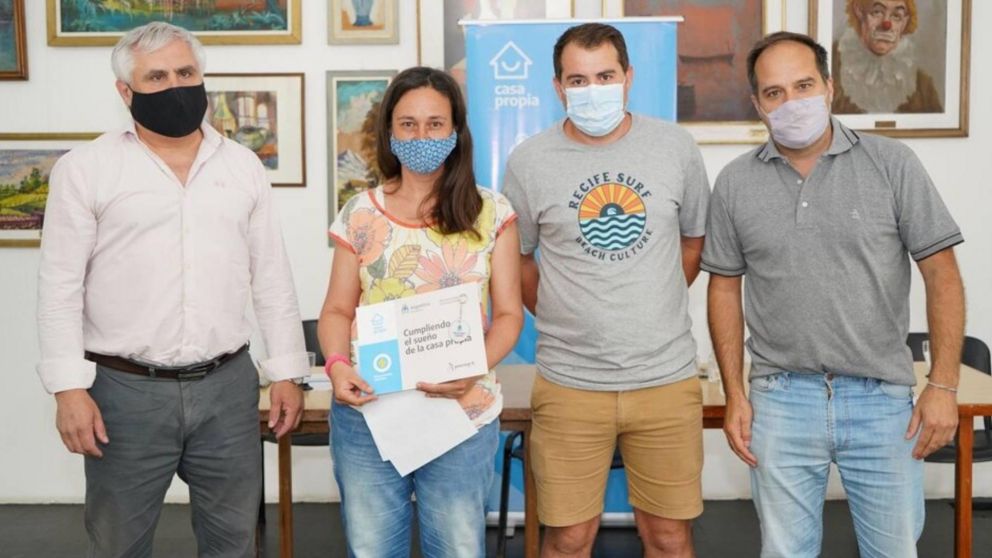 Casa Propia: más créditos para familias de Benito Juárez y Adolfo Gonzales Chaves.