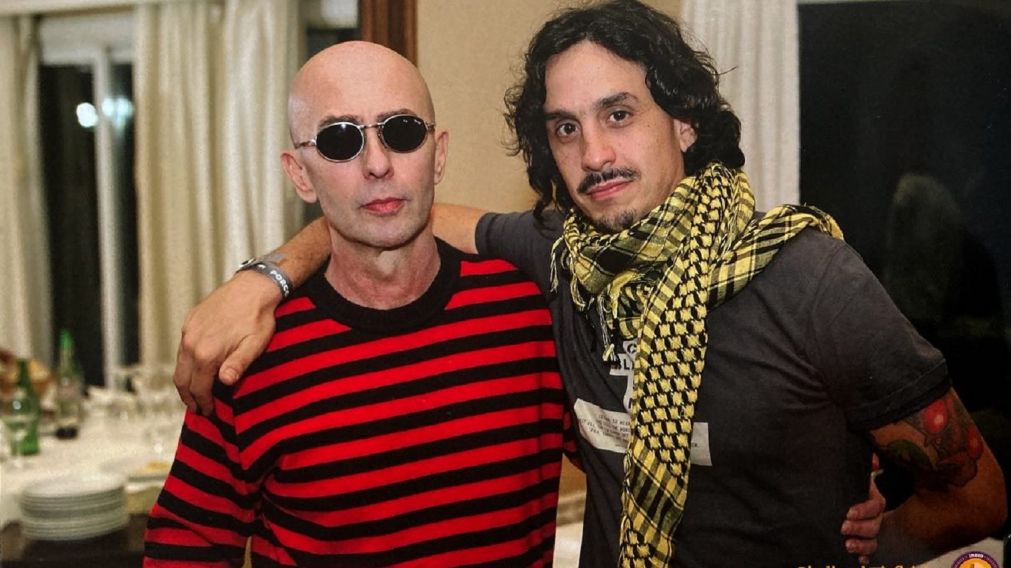 El Indio Solari se despidió de su ex baterista Martín Carrizo, quien falleció este martes a los 50 años (Twitter).