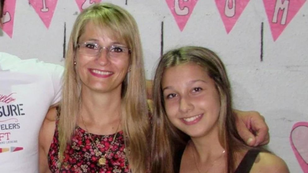 Yamina Kroh, junto a su hija Nahir Galarza, condenada por el crimen de Fernando Pastorizzo.