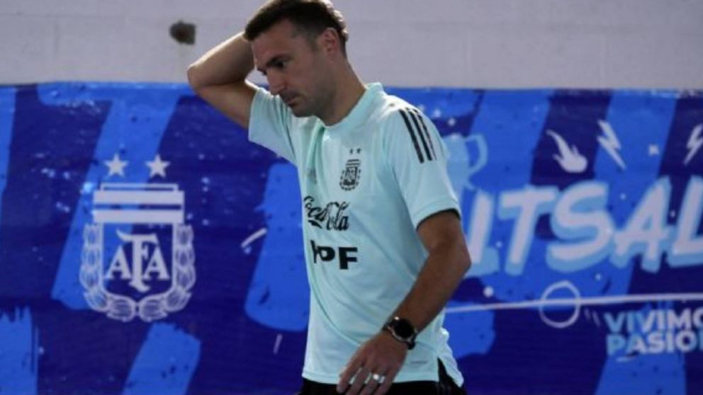Convocado sorpresa: Scaloni lo llamó y jugó al misterio pero...