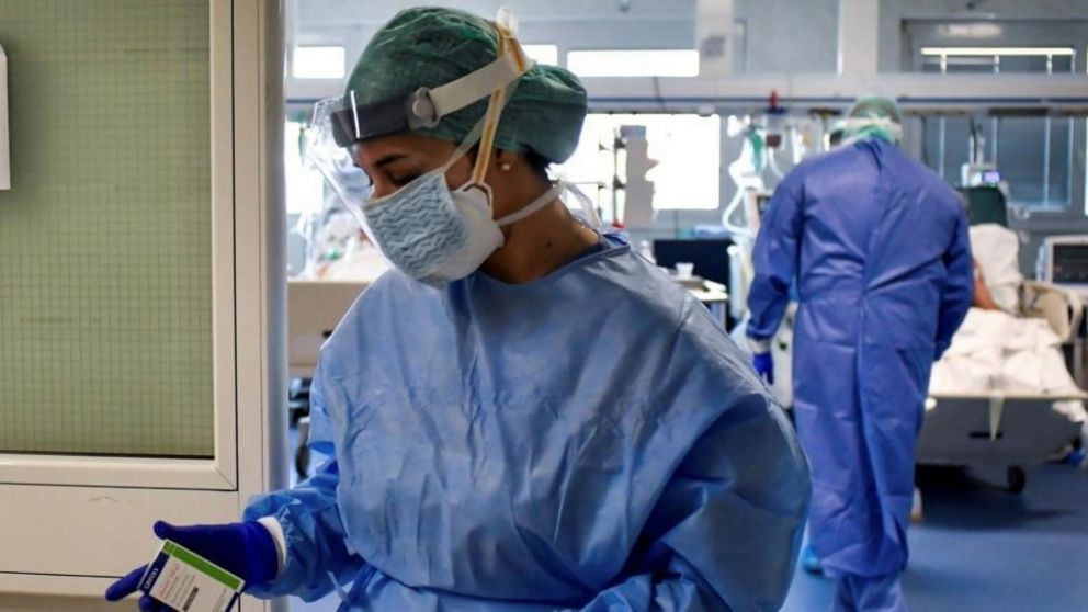 El Ministerio de Salud evalúa nuevas medidas ante la escalada de casos de coronavirus en el país.