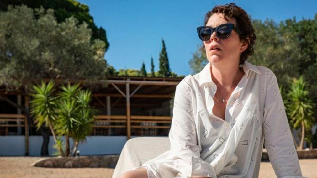 Olivia Colman es una de las protagonistas de La hija oscura, el último éxito de Netflix.