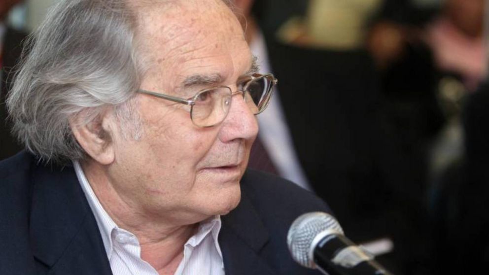 Internaron a Adolfo Pérez Esquivel en Mar del Plata tras sufrir una descompensación.