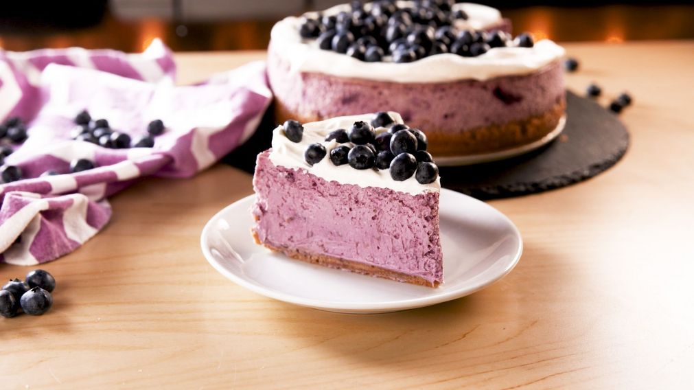 Los postres cl�sicos de la mesa dulce, como el turr�n, el pan dulce y el man� con chocolate quiz�s no puedan brillar como en otras fiestas. Apost� a las recetas frescas como el cheescake de ar�ndanos.