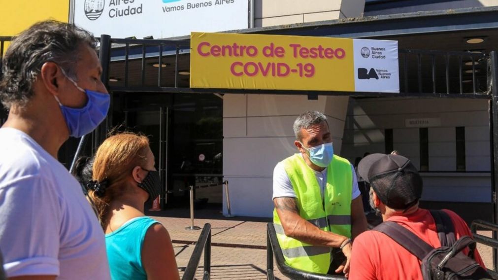 Aumento de casos: abren en CABA nuevo centro de testeo en Parque Roca.