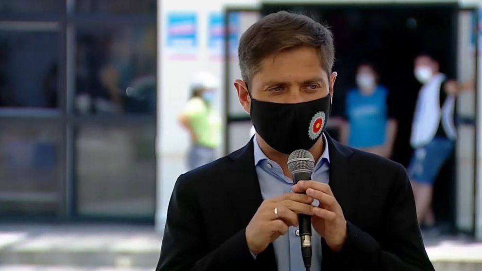 Kicillof cuestionó a la oposición por haber dicho en su momento que la vacuna rusa era "veneno".