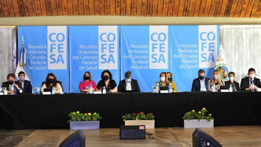 Los ministros de Salud de todo el país se reunirán de manera virtual este miércoles por la mañana.
