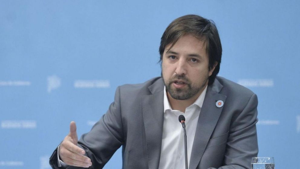 El jefe de la cartera sanitaria bonaerense dijo que el aumento de casos se mantiene en el nivel de bajo riesgo, pero a gran velocidad.