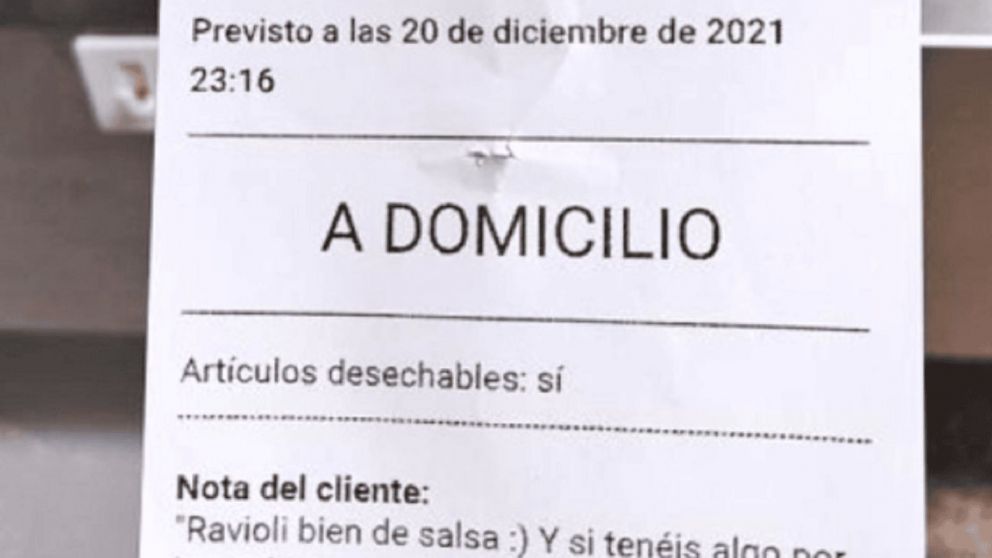 El mozo compartió la cuenta del restaurante que se hizo viral.