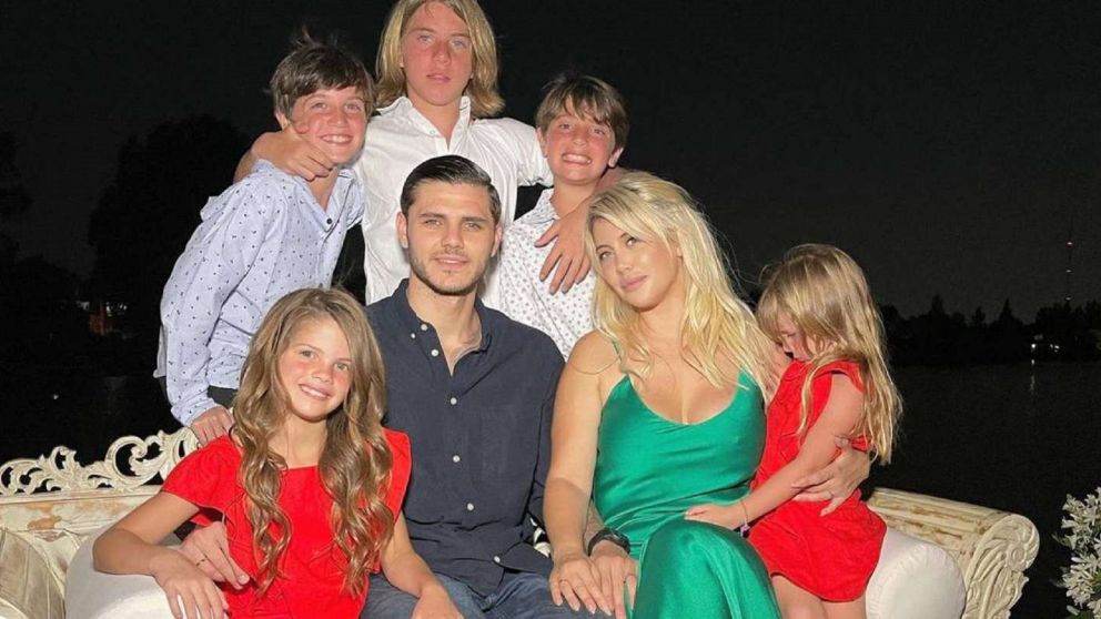 Mauro Icardi le regaló seis cajas de Hermes a Wanda Nara, su marca de ropa favorita.