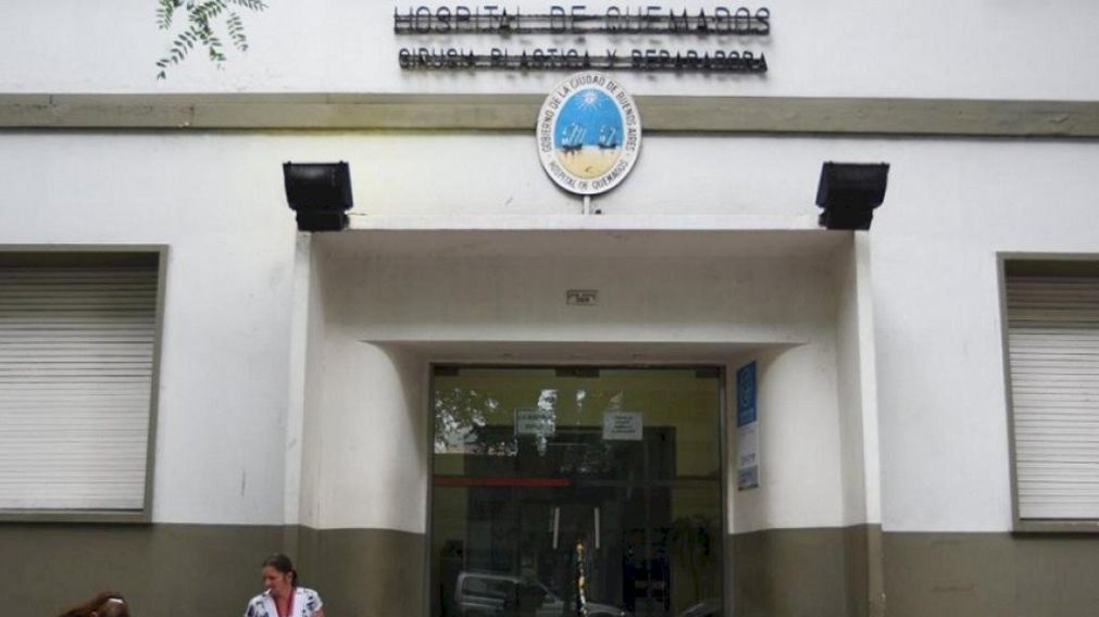 El Hospital de Quemados est� ubicado en el barrio porte�o de Caballito.  