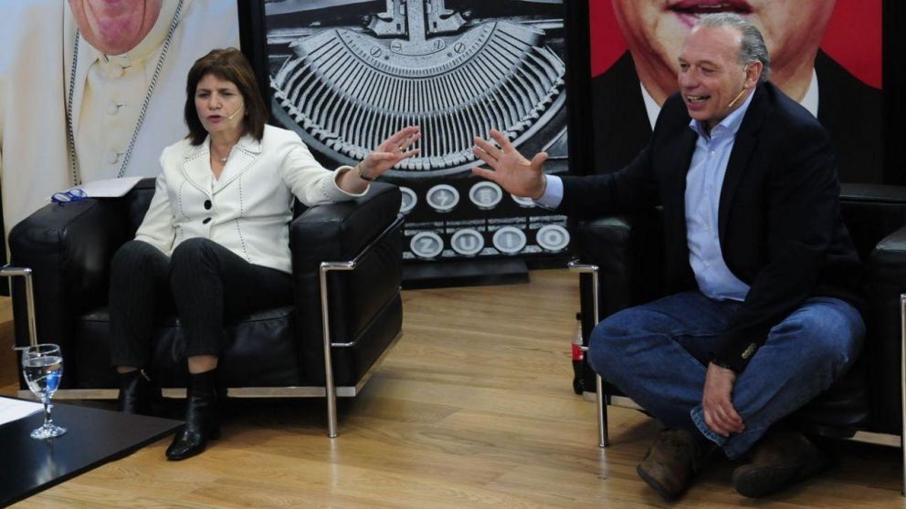 No es la primera vez que "coqueteó" con el ex senador provincial.
