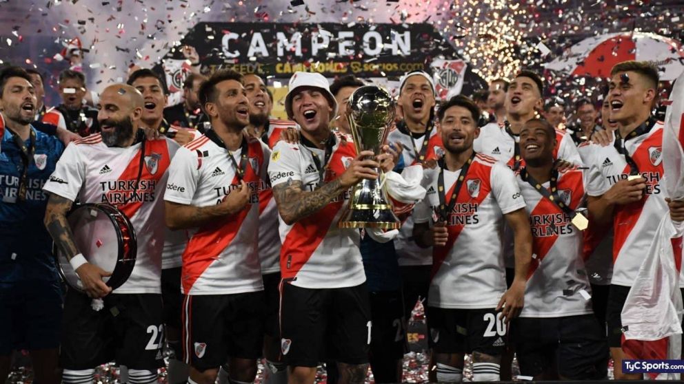 Marcelo Gallardo levantó su trofeo número 14 con el club.