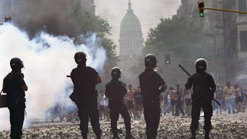 La represi�n policial contra las manifestaciones realizadas en todo el pa�s dej� un saldo de 39 muertos.