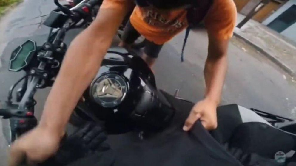 La víctima del ataque motochorro filmó todo el episodio delictivo.