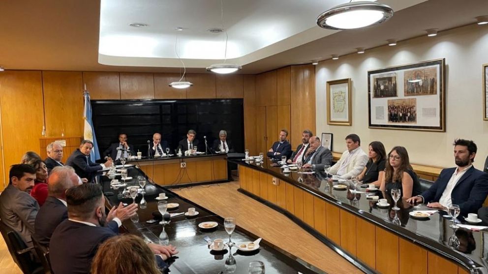 La Mesa de Intercambio de Información genera un espacio para compartir datos vinculados de las investigaciones .