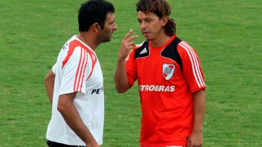 Leonardo Astrada y un "juvenil" Marcelo Gallardo.