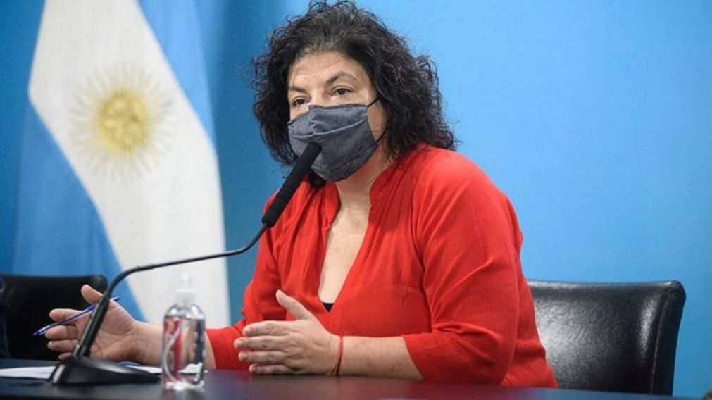 Carla Vizzotti en conferencia de prensa.