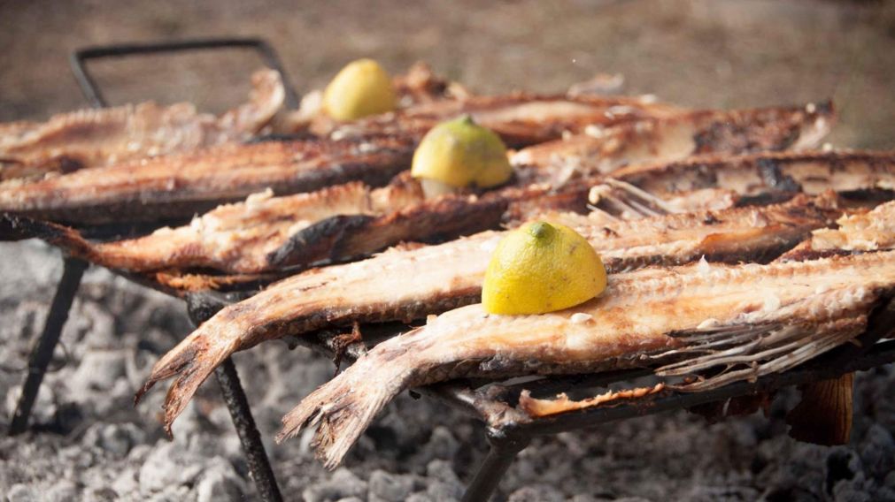 El pejerrey es una de las opciones para hacer a la parrilla.