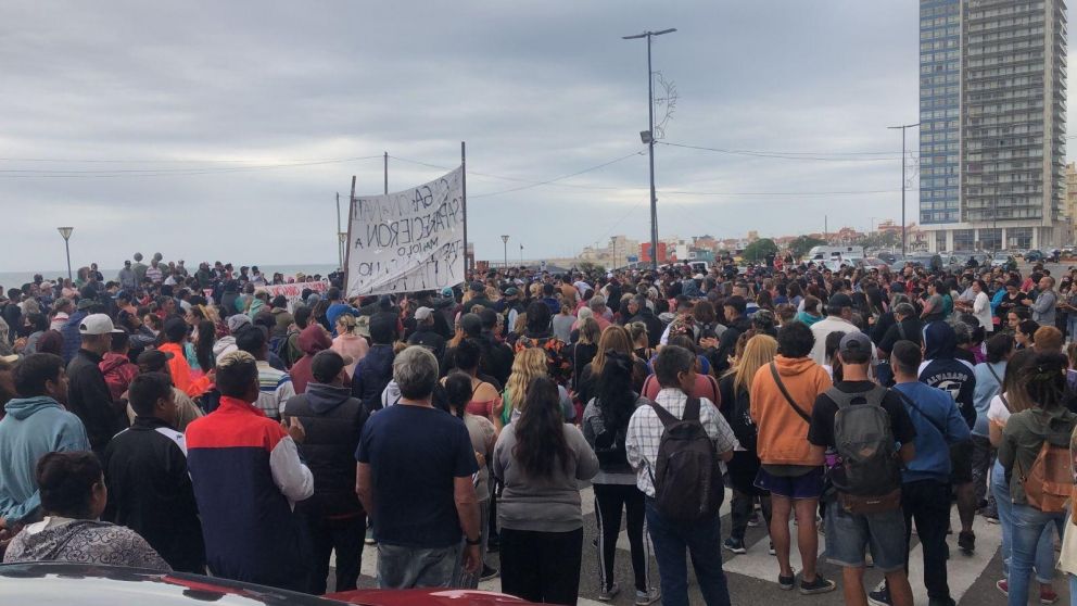 La masiva marcha en reclamo de justicia se inició en avenida 3 y calle 24.