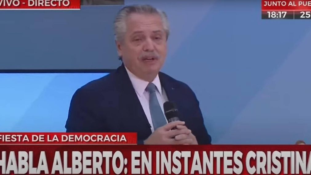 Alberto Fern�ndez y Cristina encabezan la entrega de los premios Azucena Villaflor 2021.