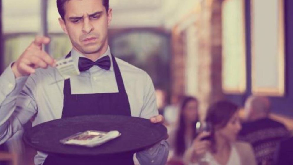 La novia del mozo le fue infiel y los clientes le dejaron una rese�a desopilaste (imagen ilustrativa).