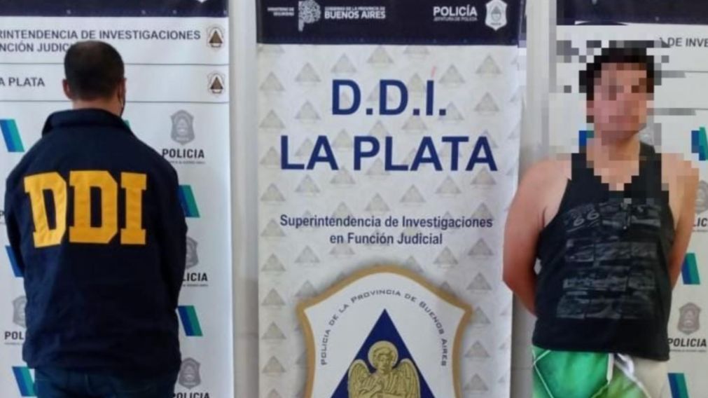 Este es el hombre que fue capturado por los investigadores policiales.