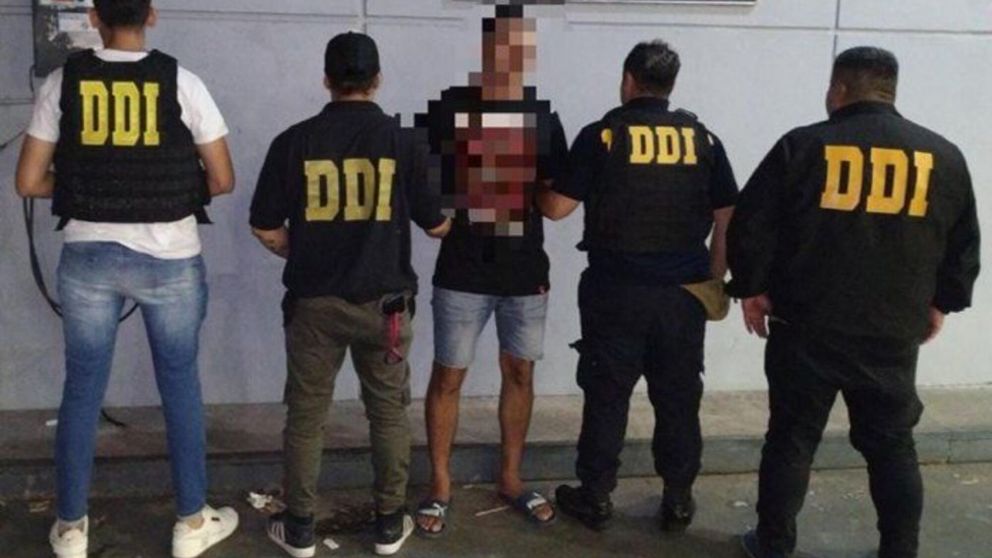 El joven de 29 años fue capturado cuando se ocultaba en una vivienda ubicada en la calle Briux al 1300, de la localidad bonaerense de Ingeniero Budge.