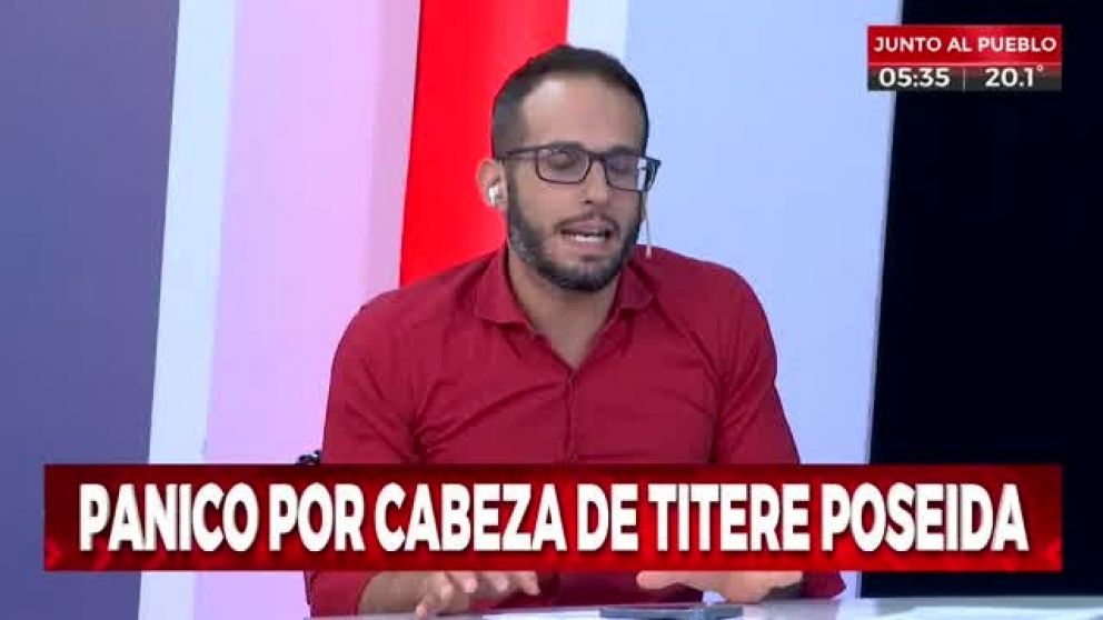 Pánico por una cabeza de títere poseída por el mal.