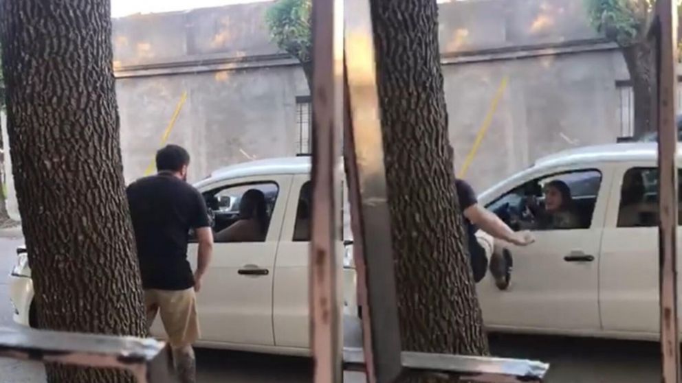 El video de la agresión de difundió por las redes sociales.
