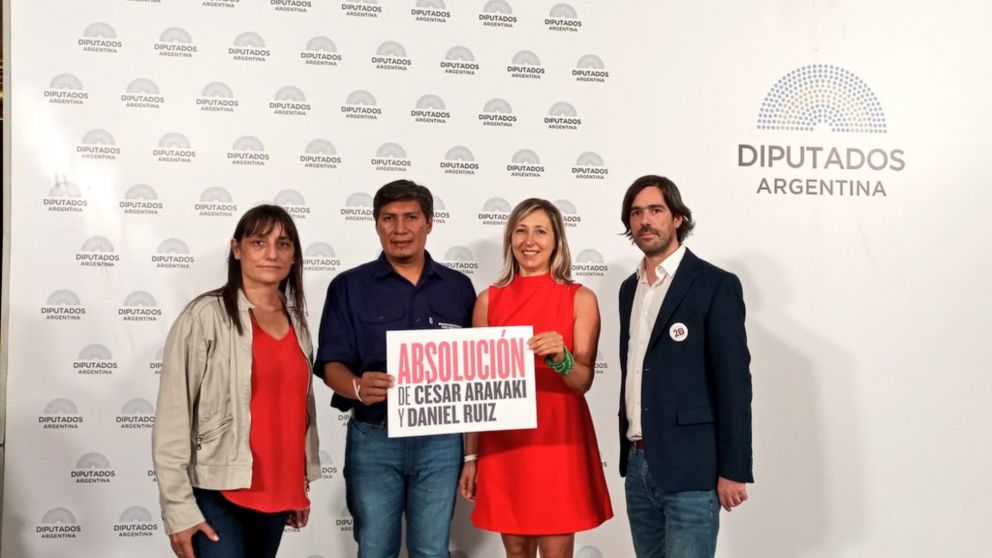 Romina del Plá, Alejandro Vilca, Myriam Bregman y Nicolás del Caño prestaron juramento este martes.