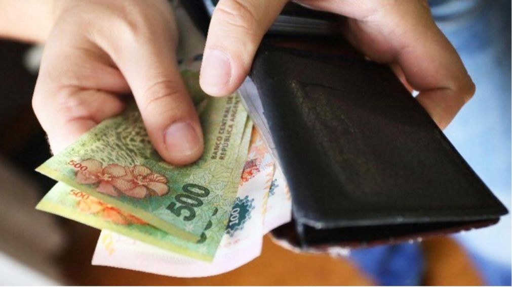 La Federación Argentina de Empleados de Comercio y Servicios (Faecys) solicitó el pago de un bono adicional para las fiestas.