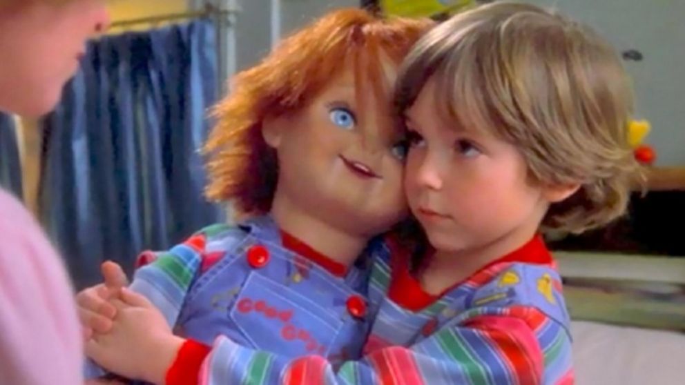 Andy junto a Chucky en la primera película de la saga Child's Play.