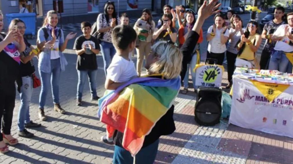 Nicole Vázquez es una de las pioneras en luchar por la crianza de sus hijos.