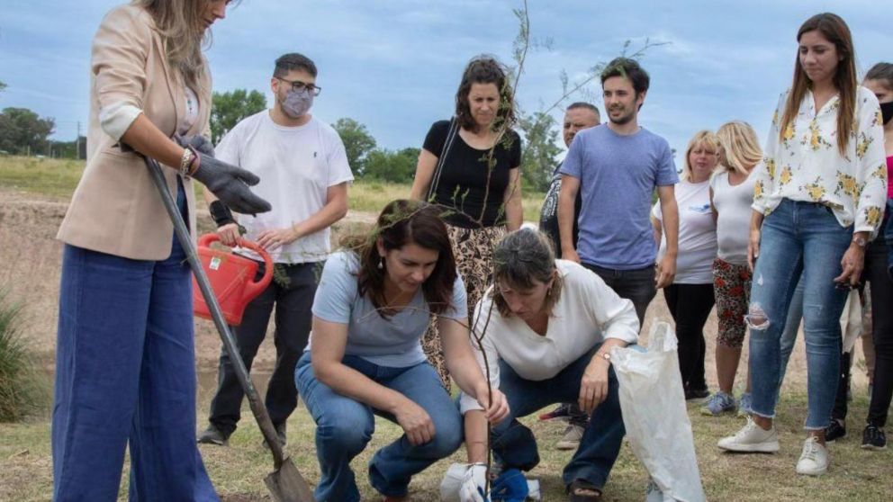 "Estamos recuperando el espacio público", dijo la presidenta de Aysa.