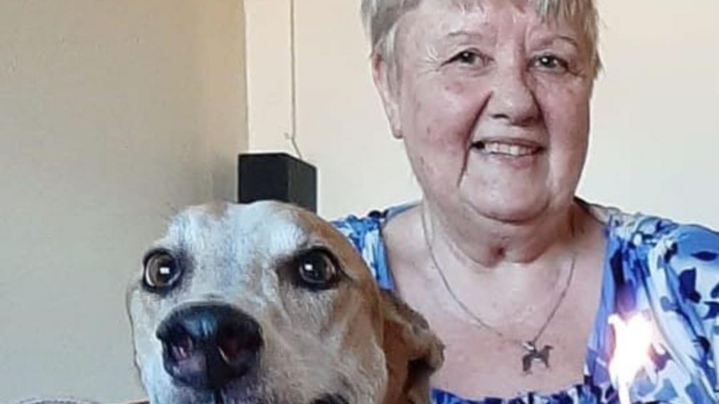 Isabel mantiene un enorme cari�o por los animales.