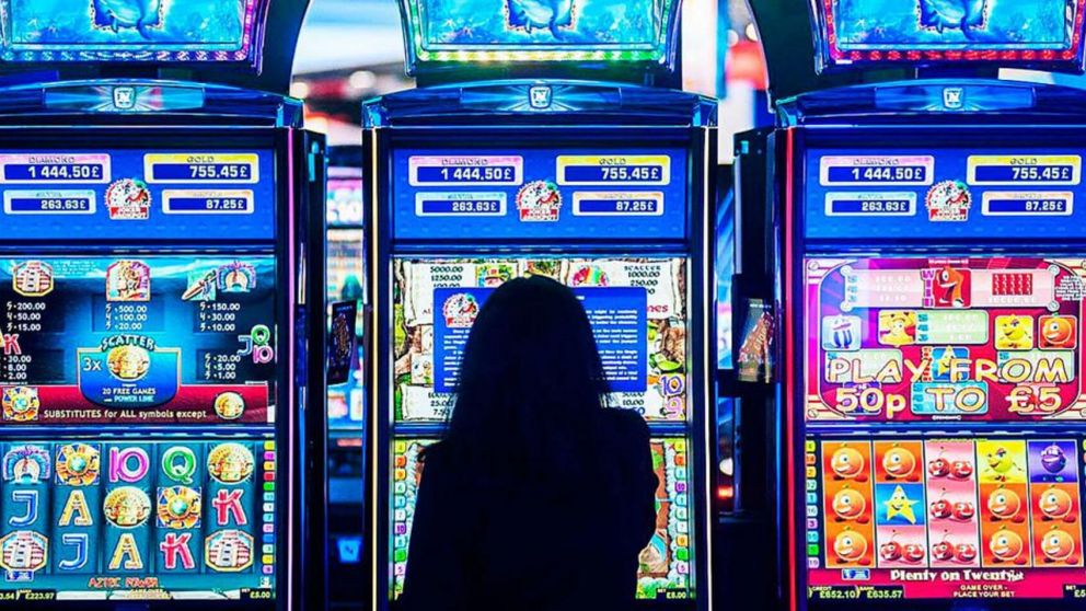 Una mujer confesó que le robó 680 mil dólares a su trabajo y lo perdió todo en un juego de apuestas online (imagen ilustrativa).